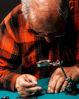 查尔斯·温宁格-广州浪琴售后维修服务中心制表师